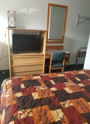 Oregon Trail Motel And Restaurant Baker City Bagian luar foto